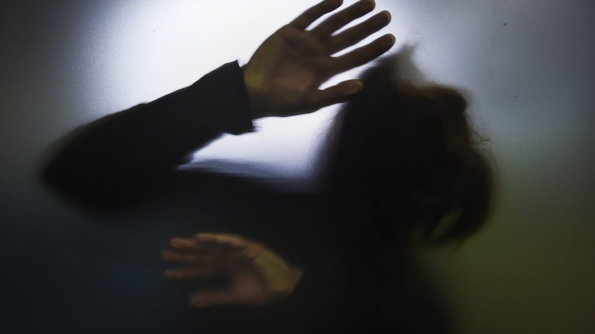 Solidní prznitel? Jak české soudy posuzují pachatele sexualizovaného násilí